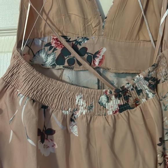 Halter jumpsuit - Picture 6 of 7